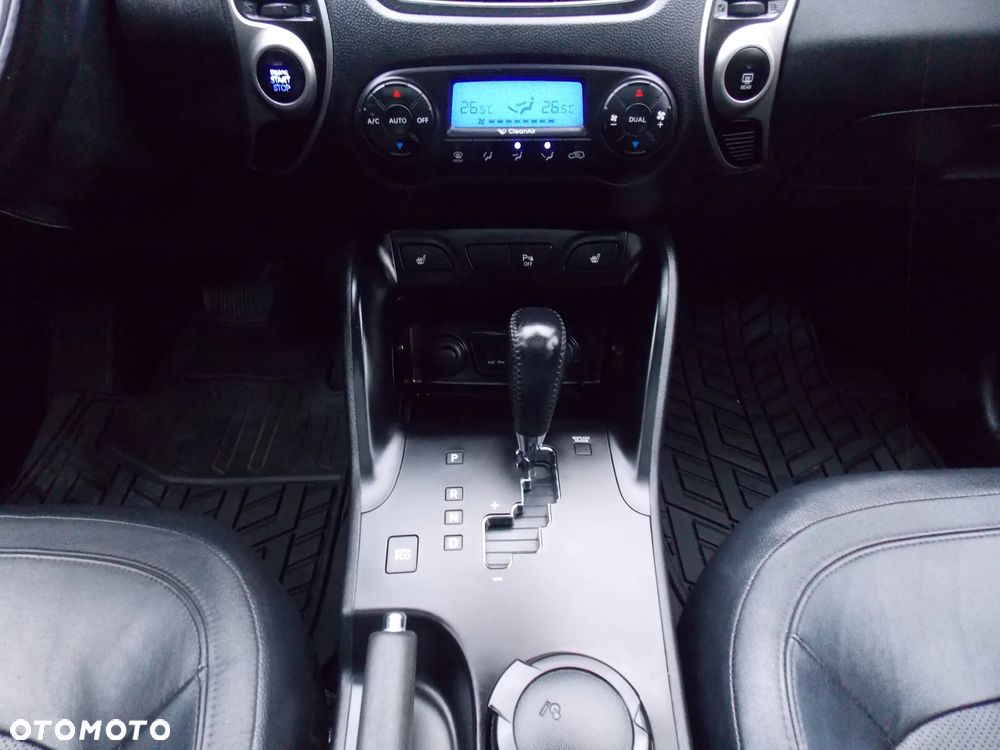 Hyundai ix35 2.0 CRDi 4WD Automatik Premium - 17