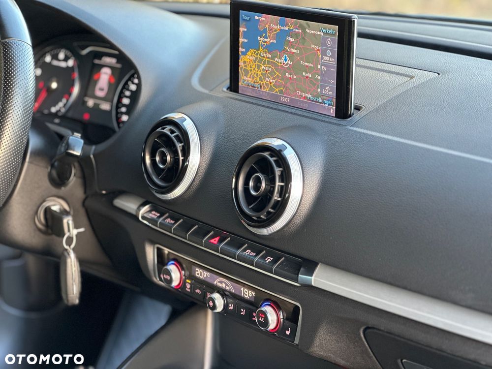 Audi A3 3-drzwiowe 1.4 TFSI S line Sportpaket - 13