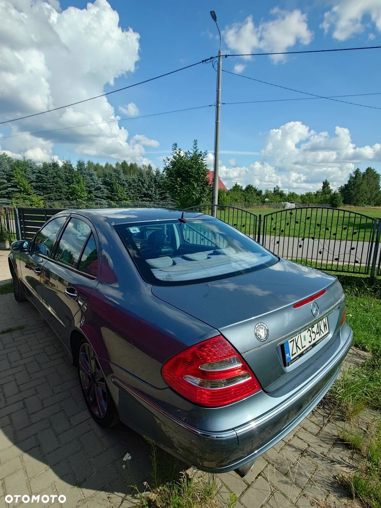 Mercedes-Benz Klasa E 240 Avantgarde - 4