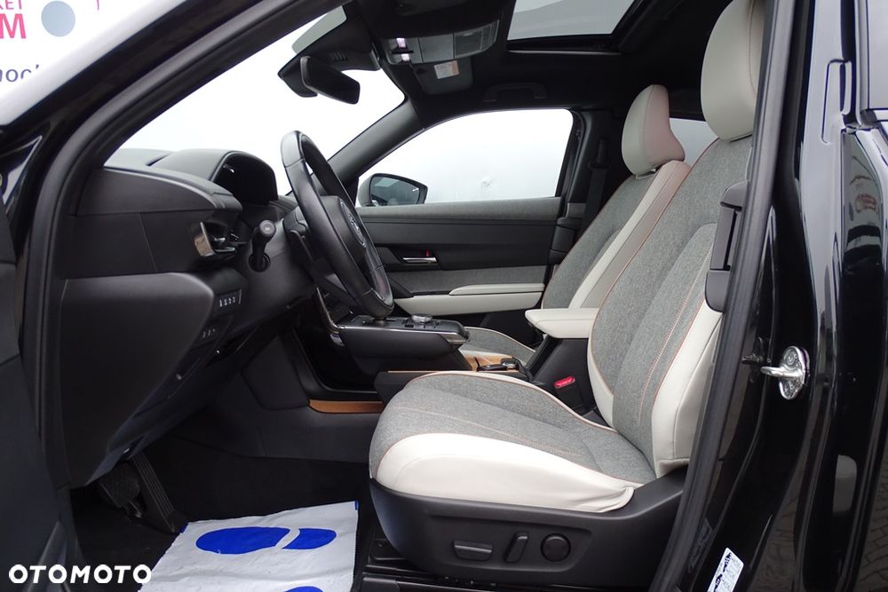 Mazda MX-30 e-SKYACTIV MAKOTO - 22