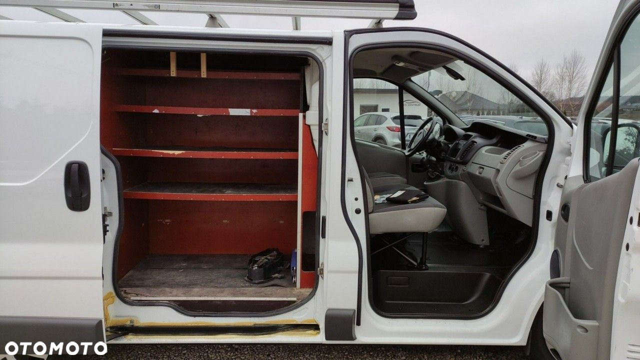 Opel Vivaro - 14