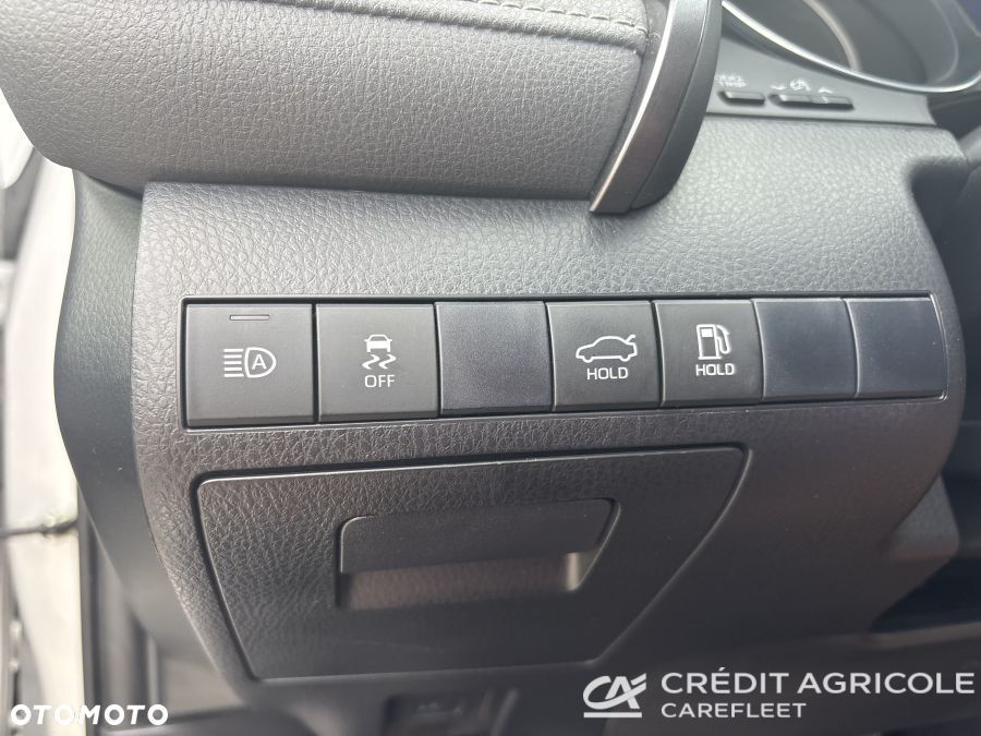 Toyota Camry 2.5 Hybrid Prestige CVT - 24