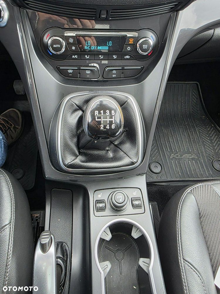 Ford Kuga 2.0 TDCi 4WD Titanium - 25