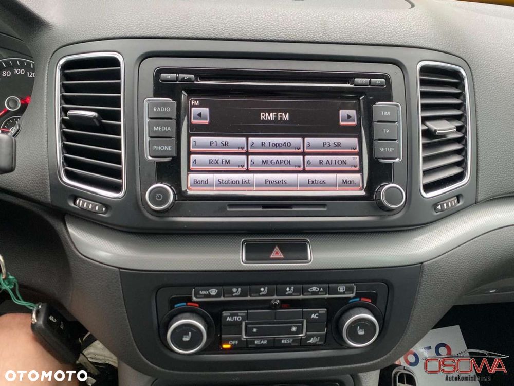 Volkswagen Sharan 2.0 TDI DPF BlueMotion Comfortline - 38