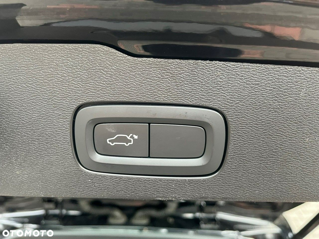 Volvo V60 T4 R-Design - 31