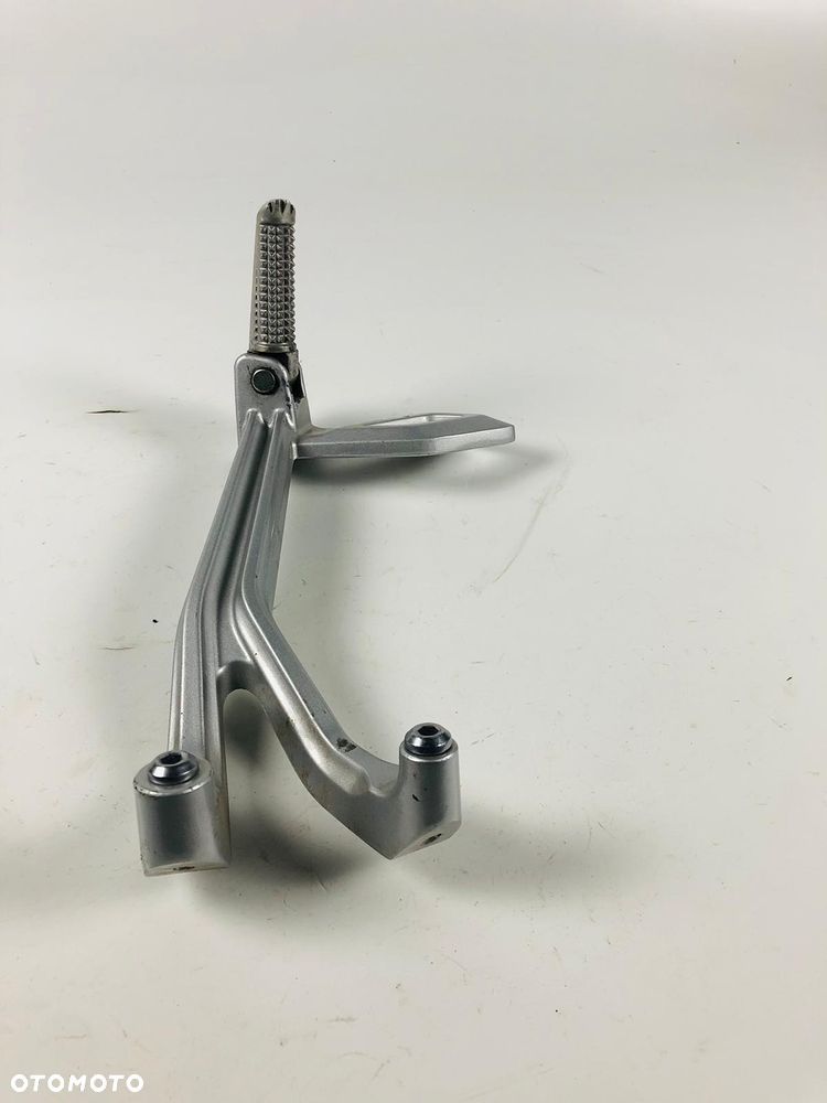 Yamaha YZF R125 18- set prawy pasażera - 4
