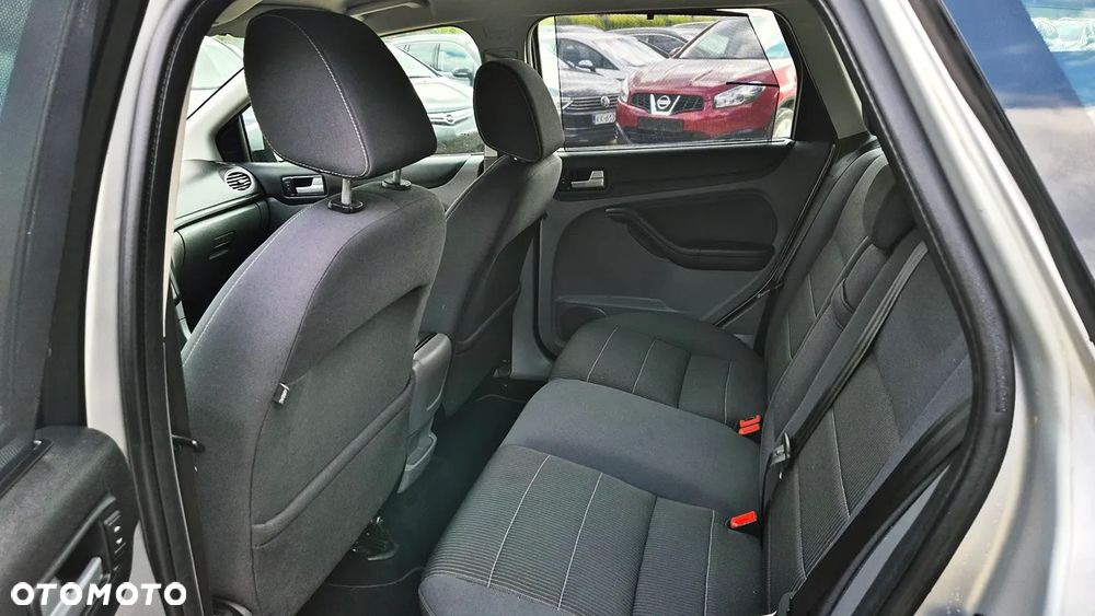 Ford Focus 1.8 FF Platinium X - 31