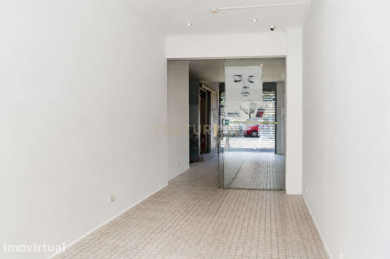 Loja em Benfica, Lisboa - 62m² - Grande imagem: 4/11
