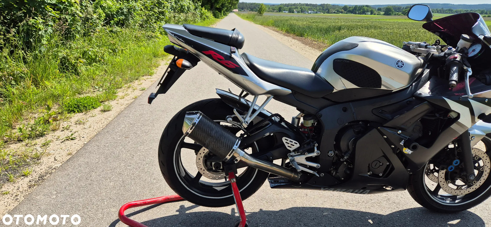 Yamaha R6 - 10