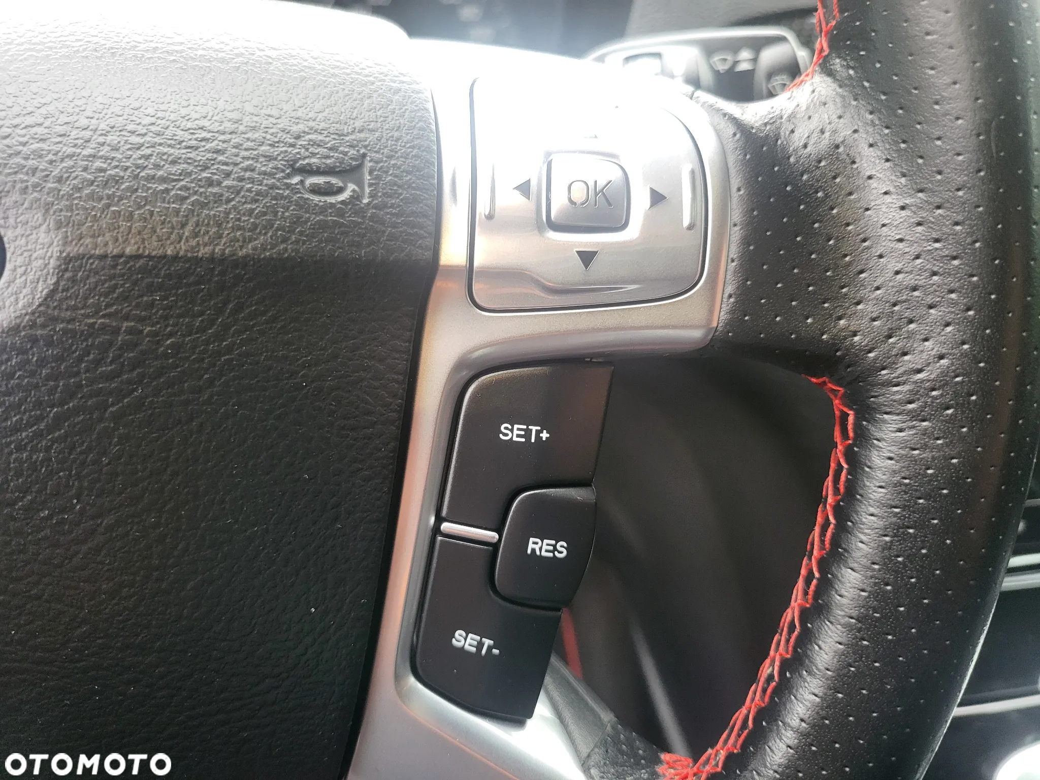 Ford S-Max 2.0 EcoBoost ST-Line - 31