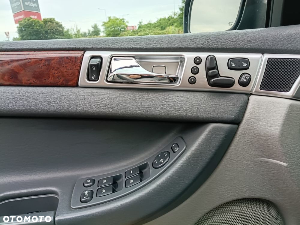 Chrysler Pacifica - 28
