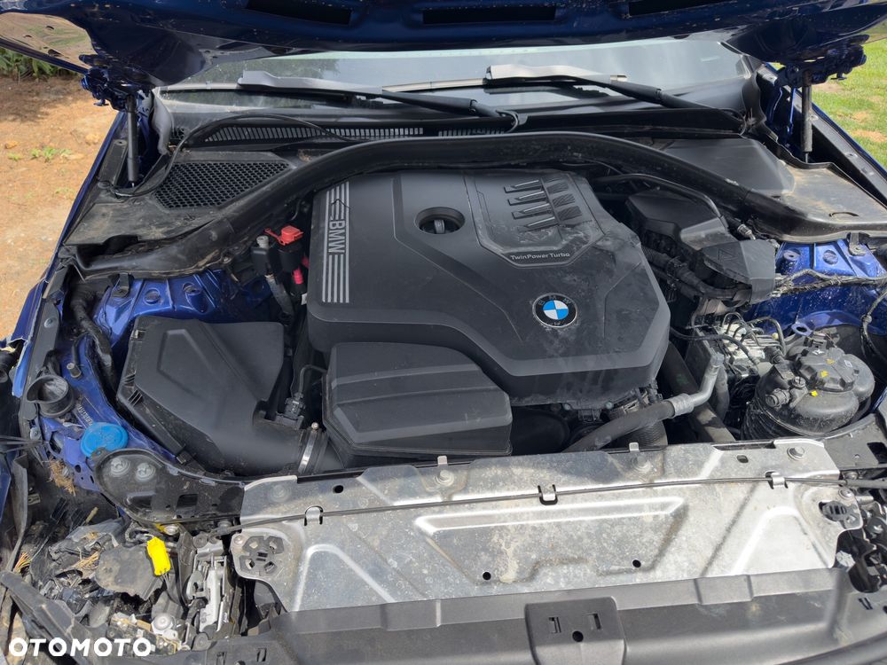 BMW Seria 3 320i Edition M Sport Shadow - 13