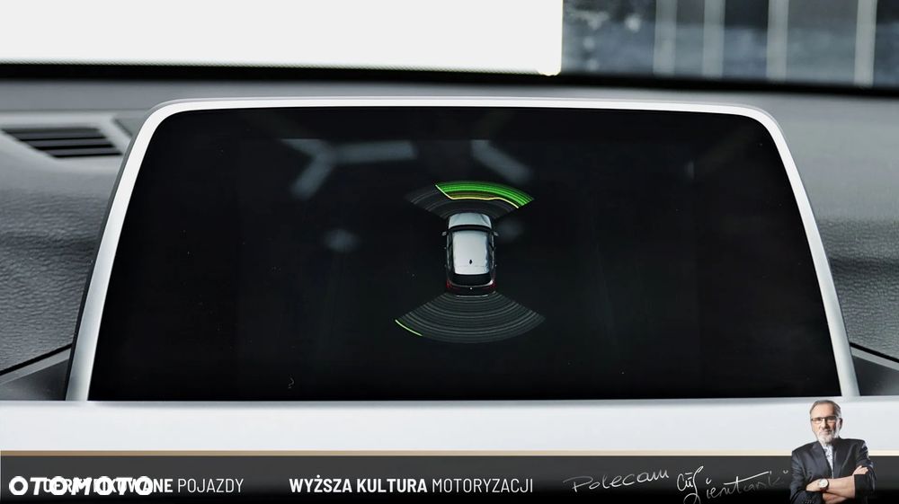 BMW X1 sDrive18d Advantage - 24