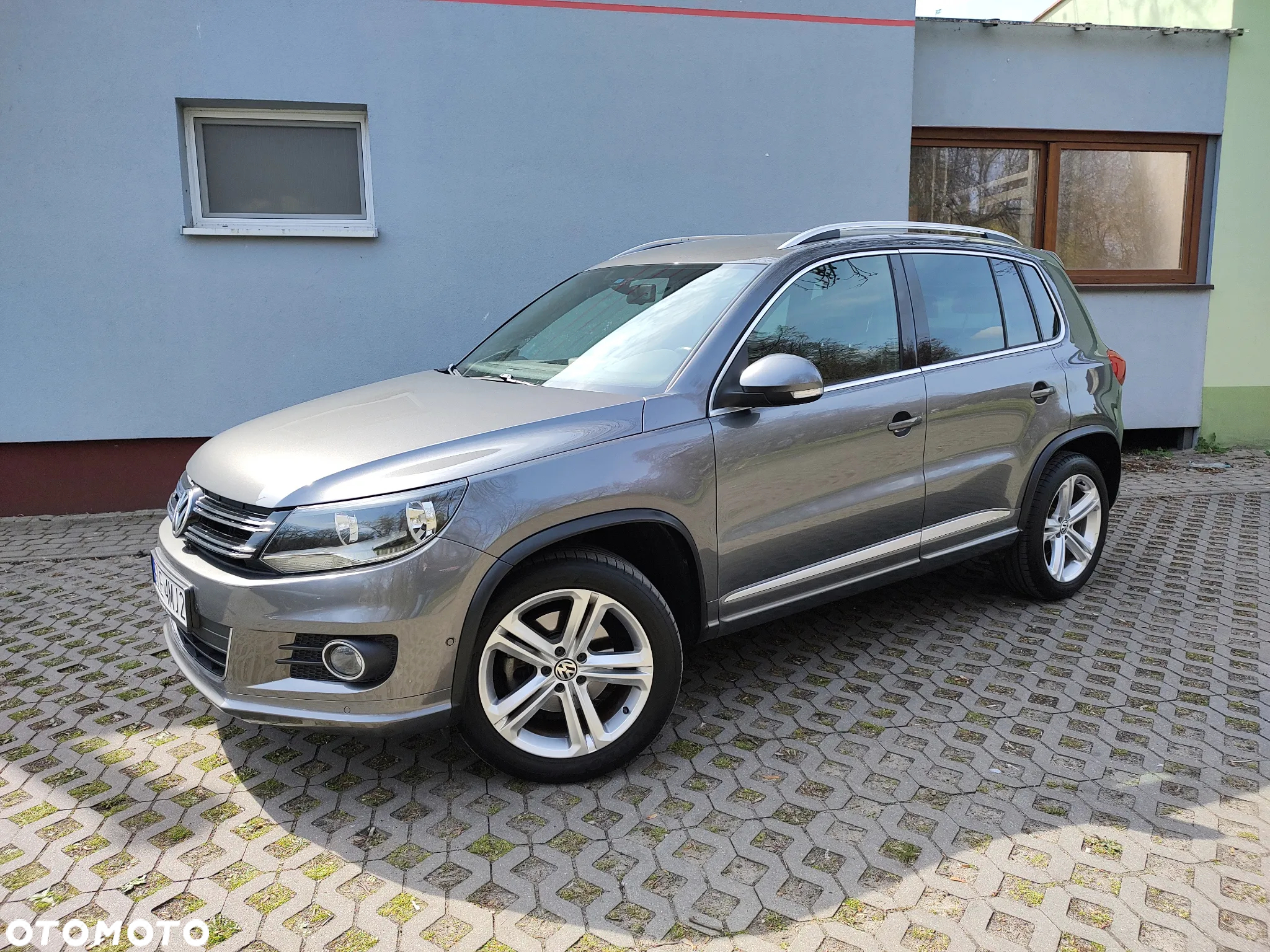 Volkswagen Tiguan - 2
