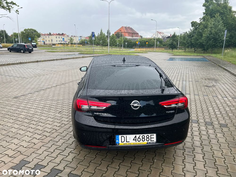 Opel Insignia - 15
