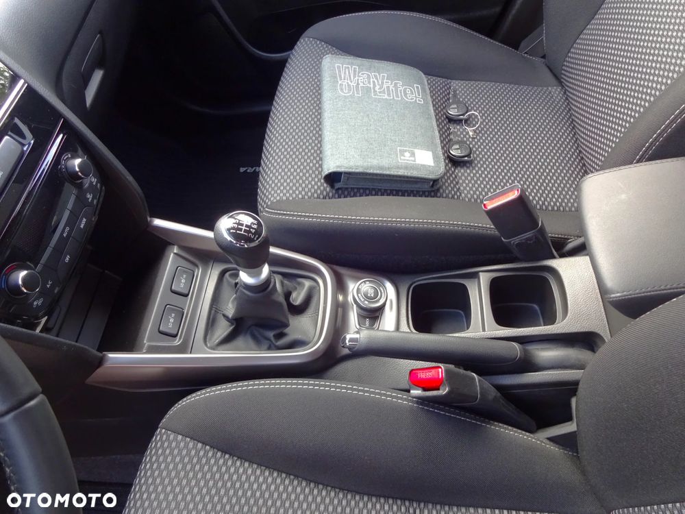Suzuki Vitara 1.4 Boosterjet SHVS Elegance 4WD - 32