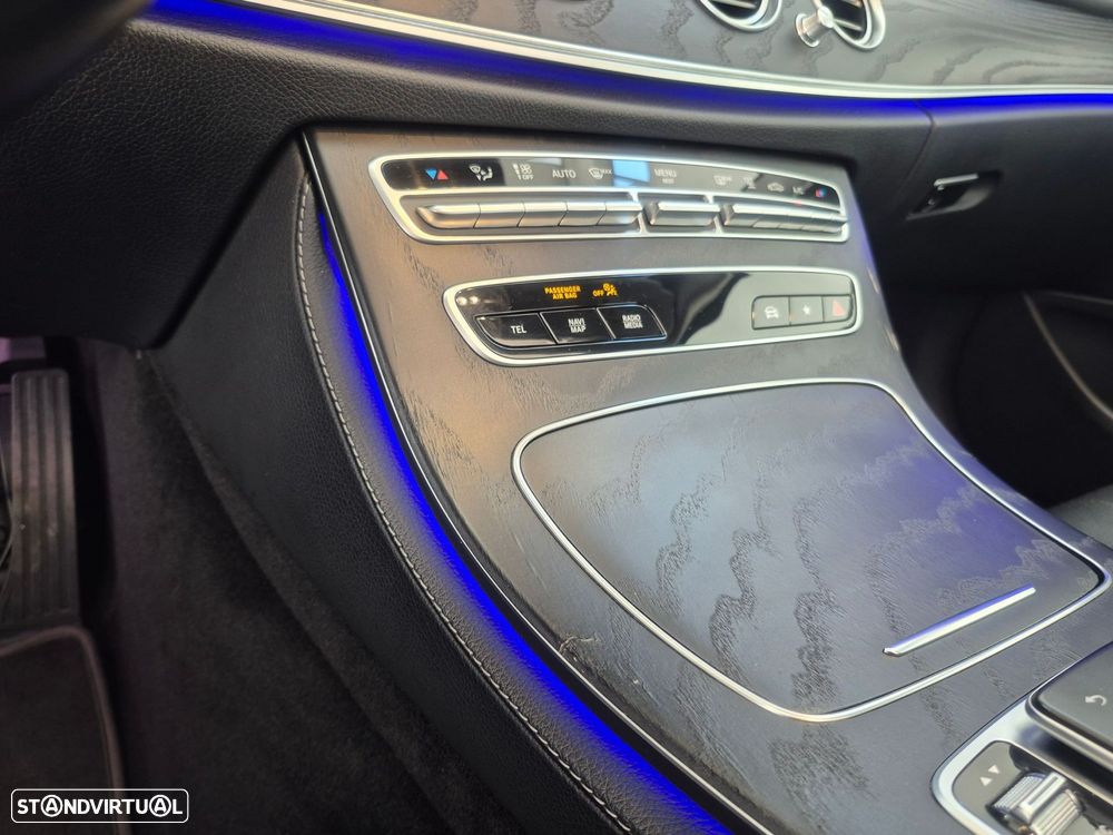 Mercedes-Benz E 300 de AMG Line - 22