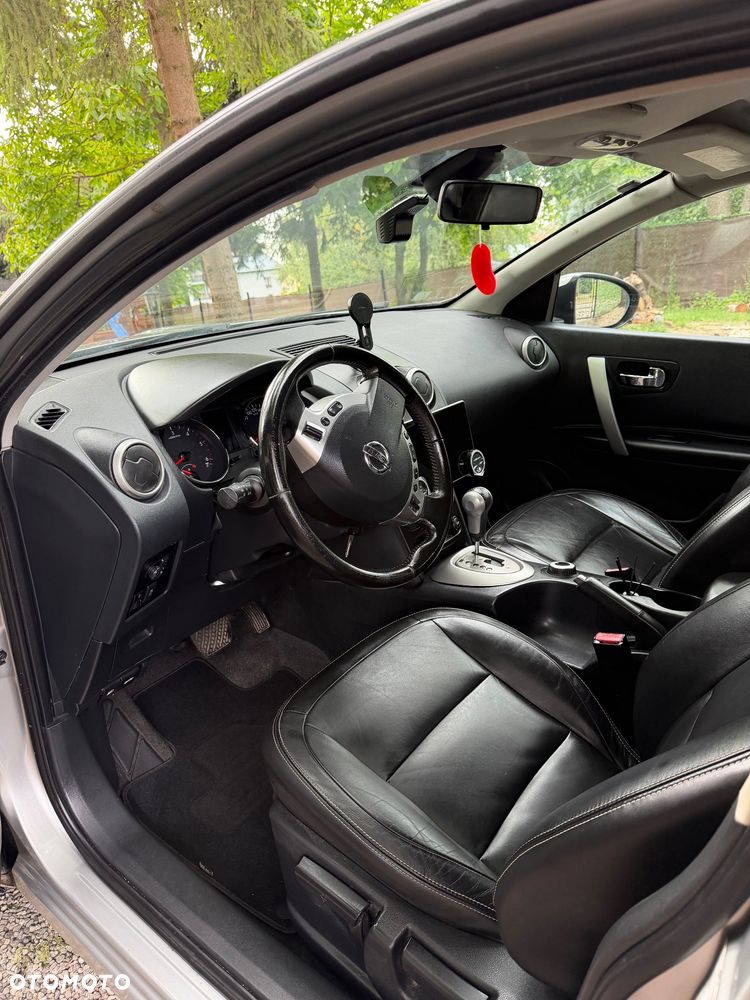 Nissan Qashqai 2.0 dCi 4x4 Tekna Premium - 11