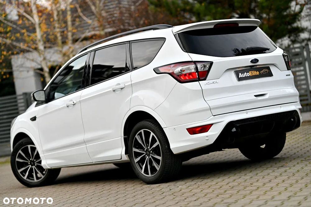 Ford Kuga 1.5 EcoBoost 2x4 ST-Line - 6