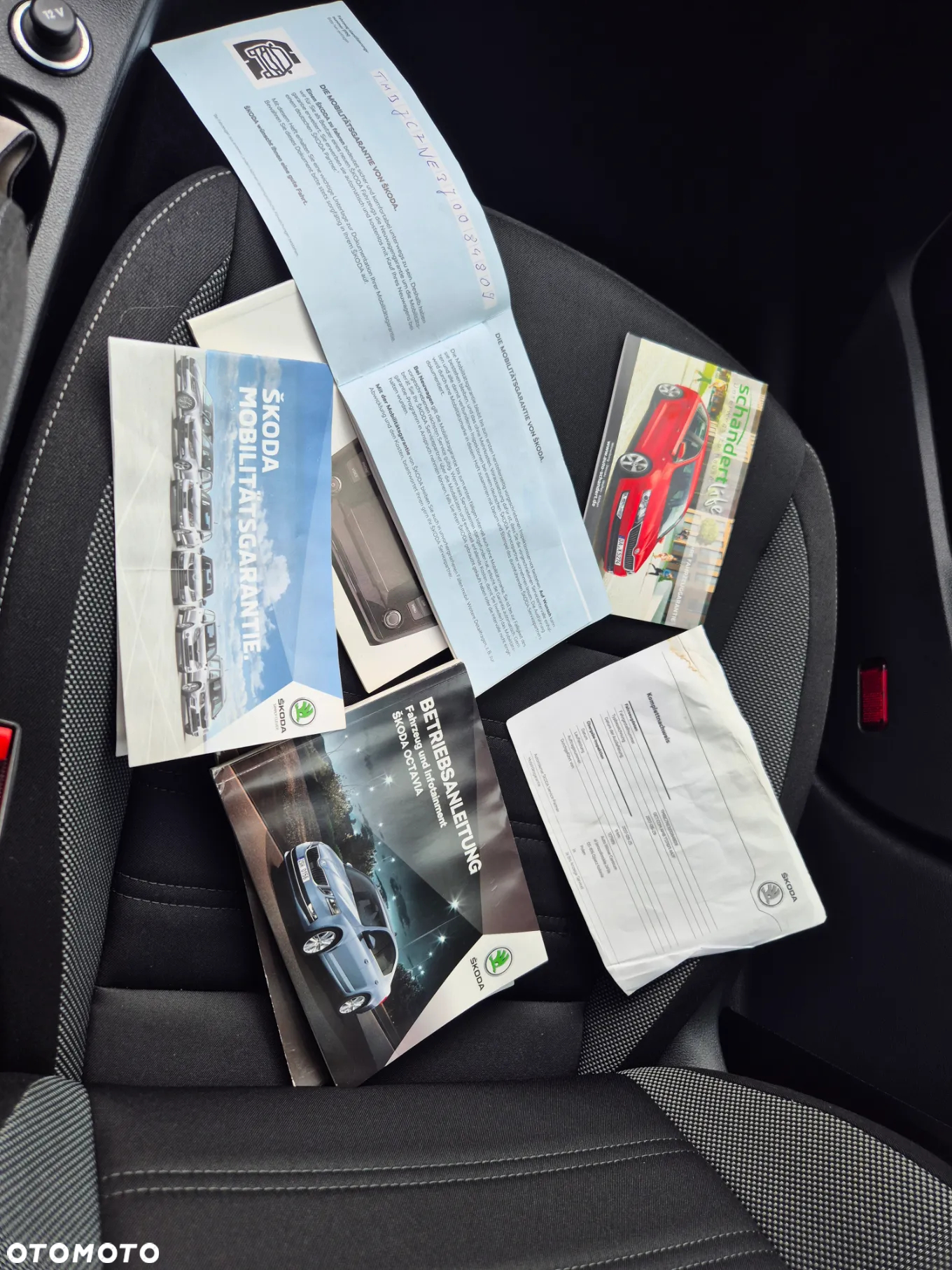Skoda Octavia 1.4 TSI Ambition DSG - 25