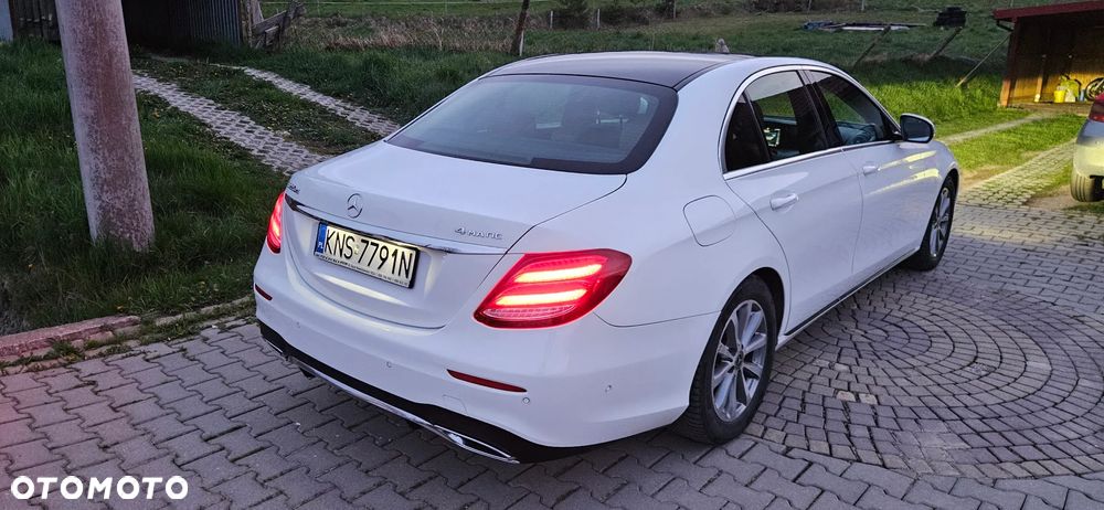 Mercedes-Benz Klasa E 220 d 4-Matic Business Edition 9G-TRONIC - 15