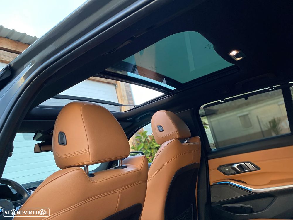 BMW 330 e Touring Aut. Luxury Line - 30