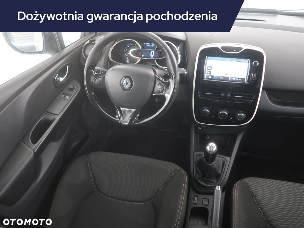 Renault Clio - 9