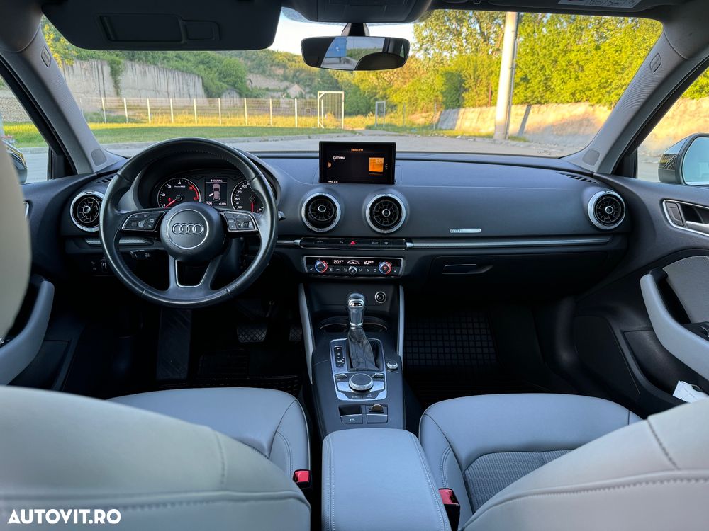 Audi A3 2.0 TDI Stronic Ambiente - 7