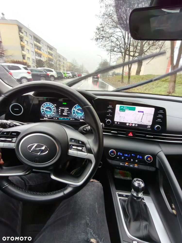 Hyundai Elantra 1.6 Smart - 8
