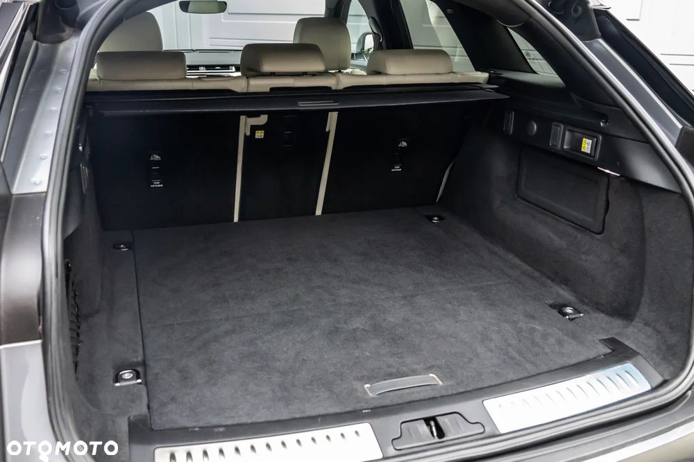 Land Rover Range Rover Velar 3.0 D300 mHEV SE - 40