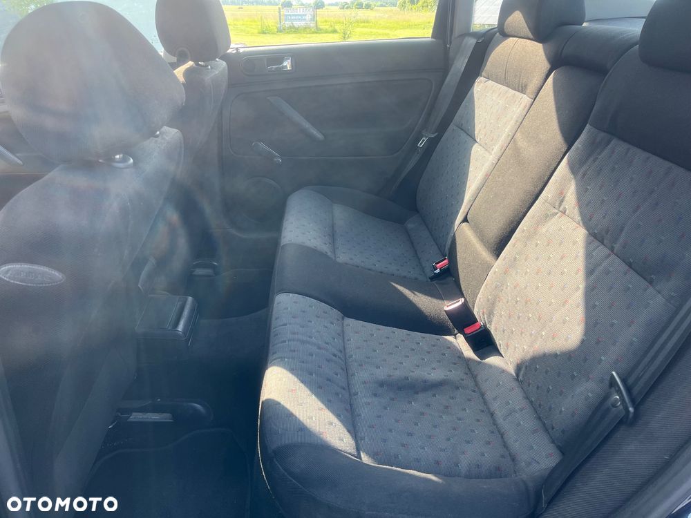 Volkswagen Passat 1.9 TDI - 7