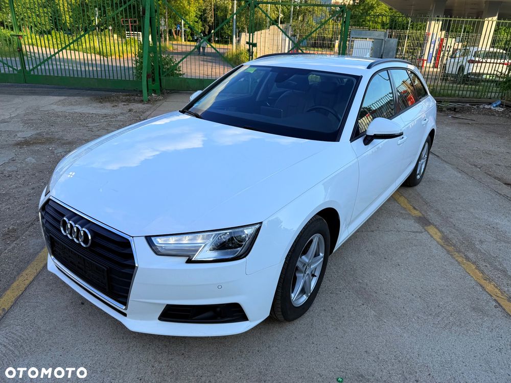 Audi A4 Avant 2.0 TDI DPF multitronic Attraction - 2