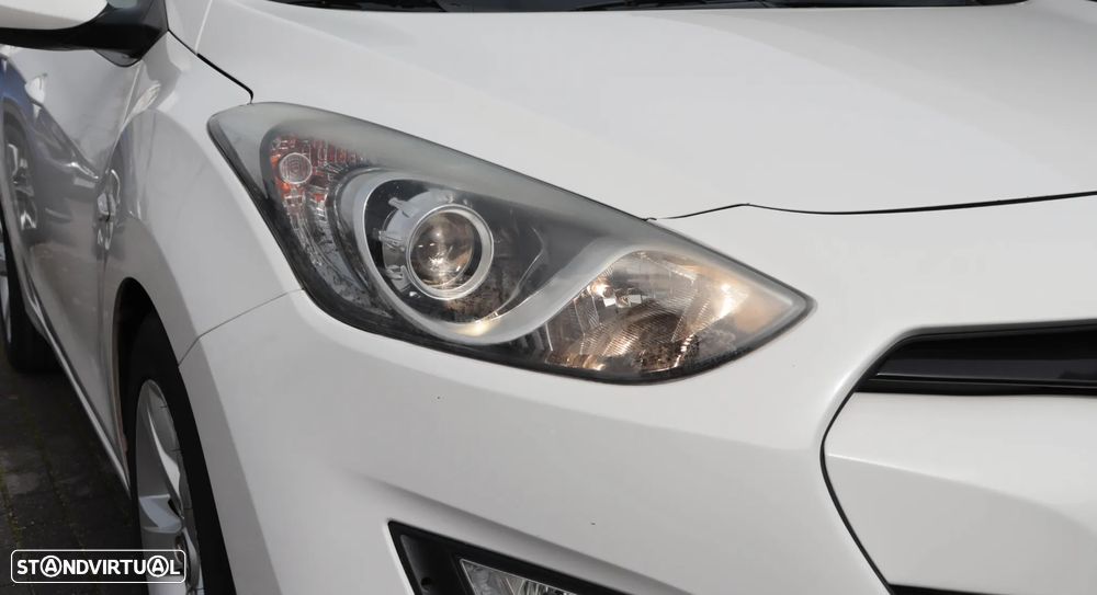 Hyundai i30 1.6 CRDI Blue Comfort - 7