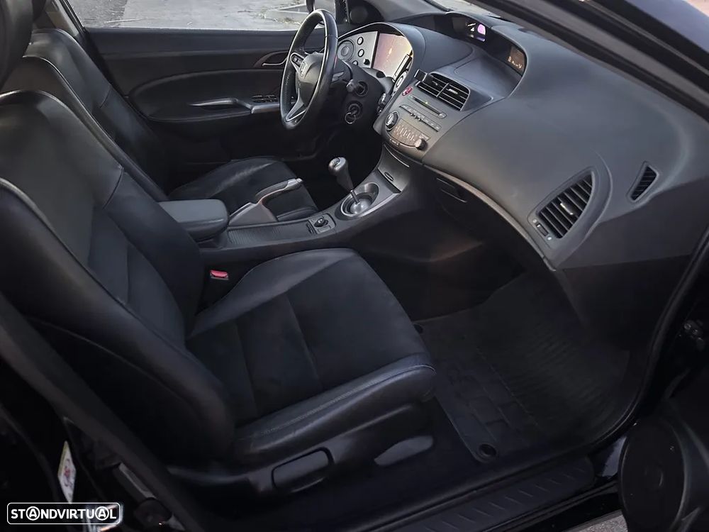 Honda Civic 1.4 i-VTEC Sport - 13