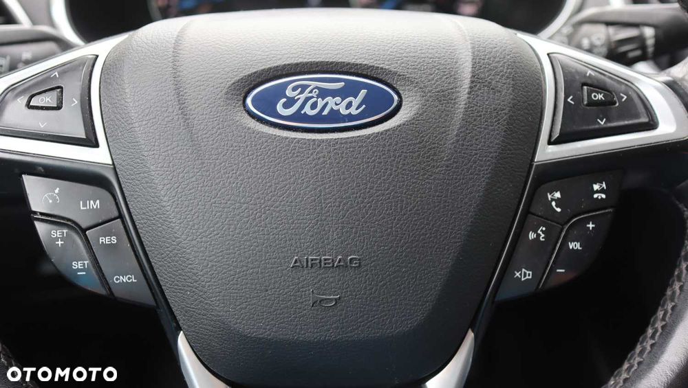 Ford S-Max - 8