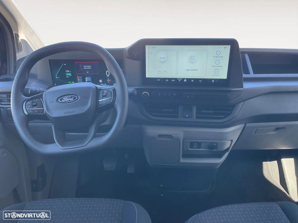 Ford E-Transit Custom Combi 9 Lug - 11