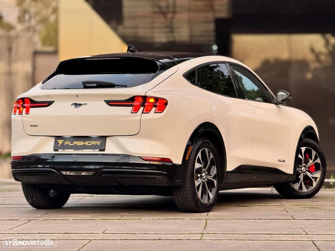 Ford Mustang Mach-E Premium AWD - 6