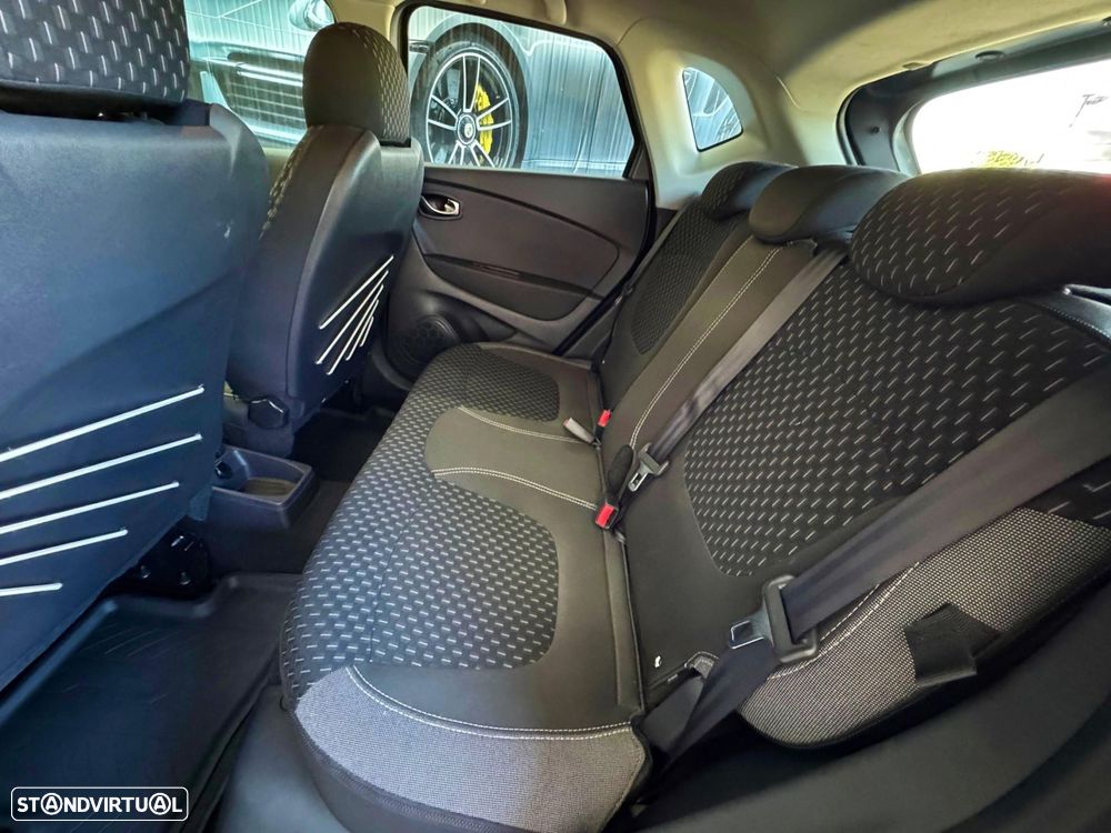 Renault Captur - 16