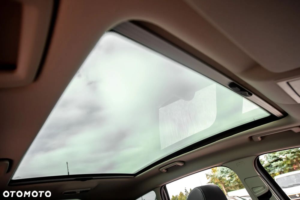 Ford Kuga 2.5 4x4 Titanium - 21
