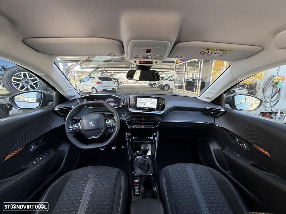 Peugeot 208 1.2 PureTech Allure - 31