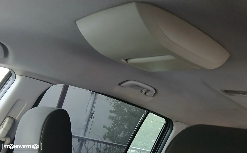 Mazda 5 MZR-CD 2.0 Hightech - 7