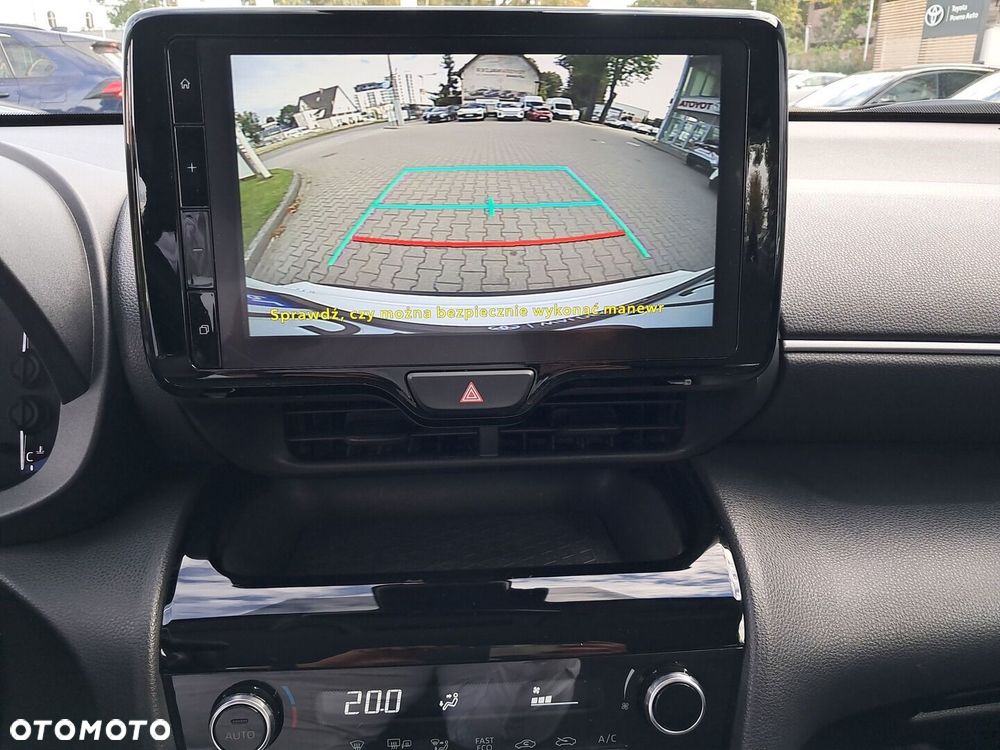 Toyota Yaris Cross Hybrid 1.5 Comfort 4x4 - 25