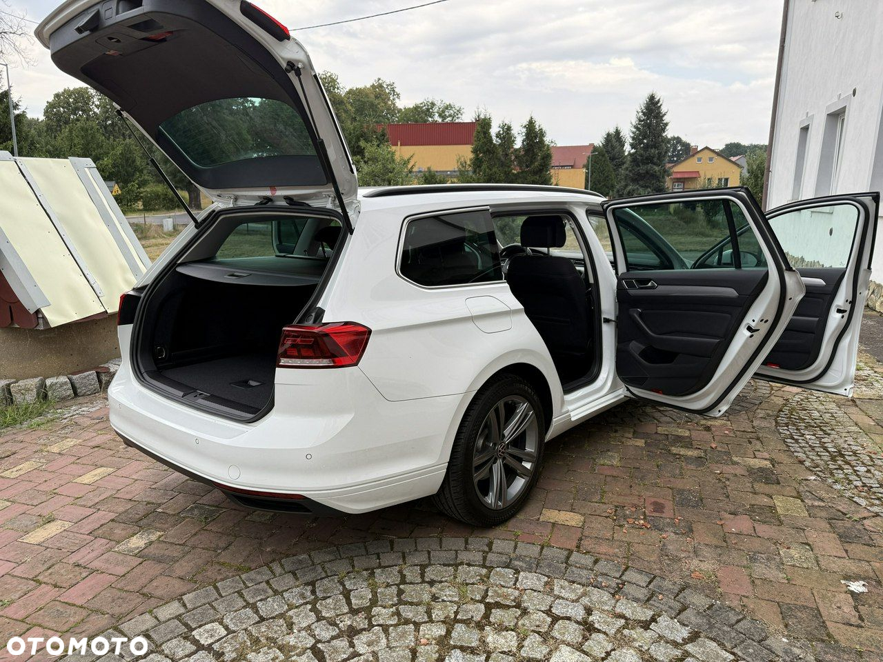Volkswagen Passat 2.0 TDI EVO Business DSG - 33