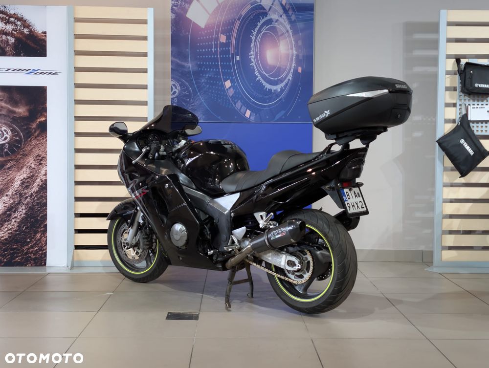 Honda CBR - 11