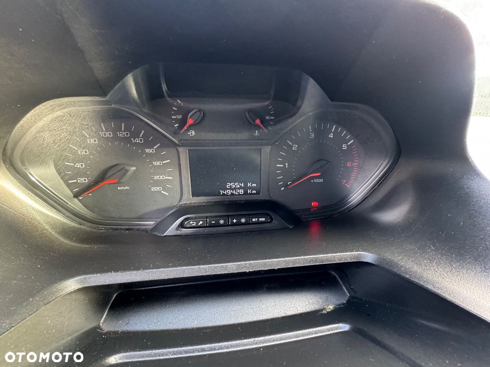 Peugeot Partner - 11