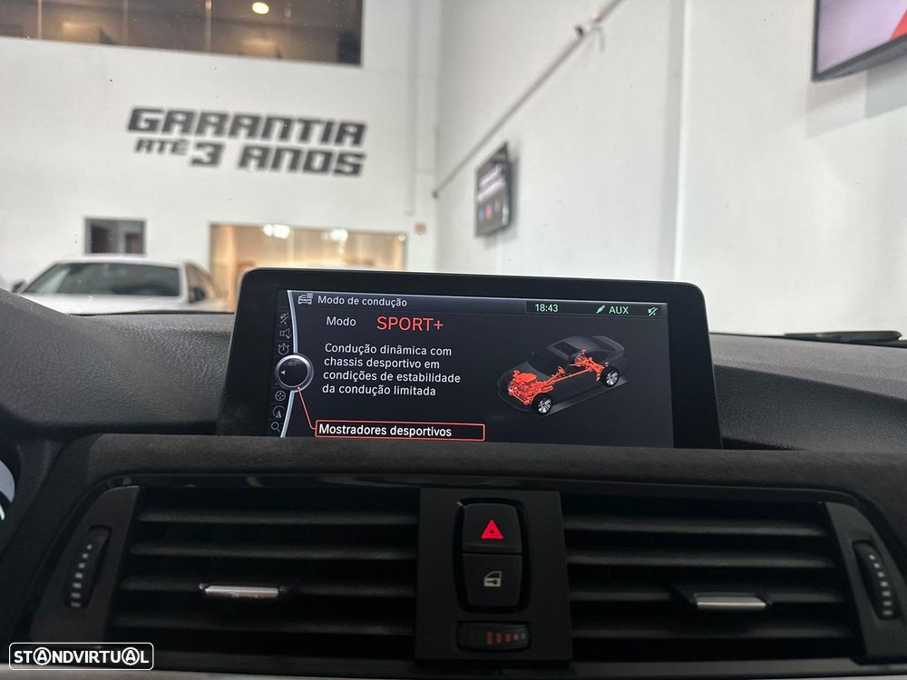 BMW 328 i Auto Pack M - 36