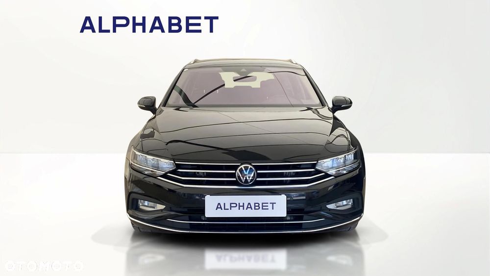 Volkswagen Passat - 8