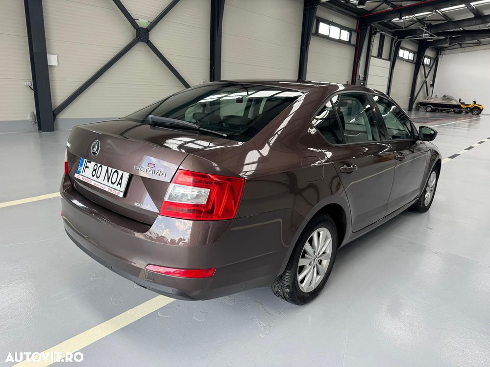 Skoda Octavia 2.0 TDI Style - 7