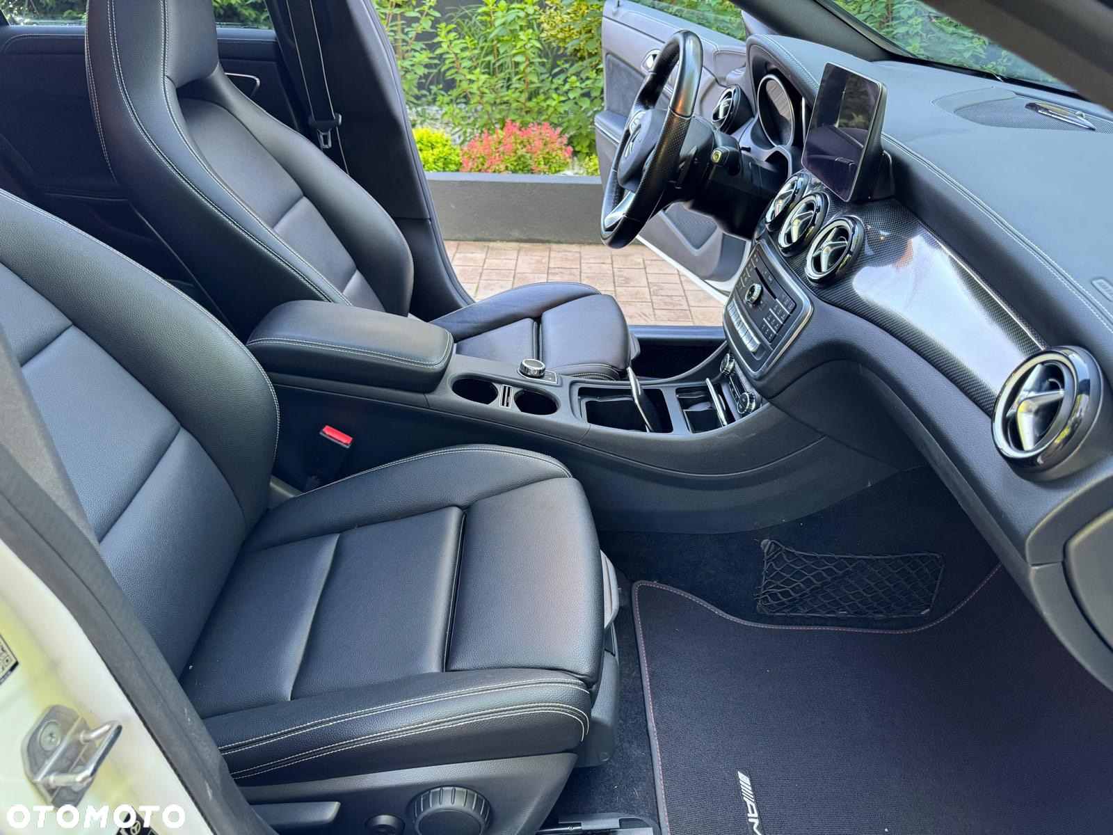 Mercedes-Benz CLA Shooting Brake 200 (CDI) d 7G-DCT AMG Line - 24