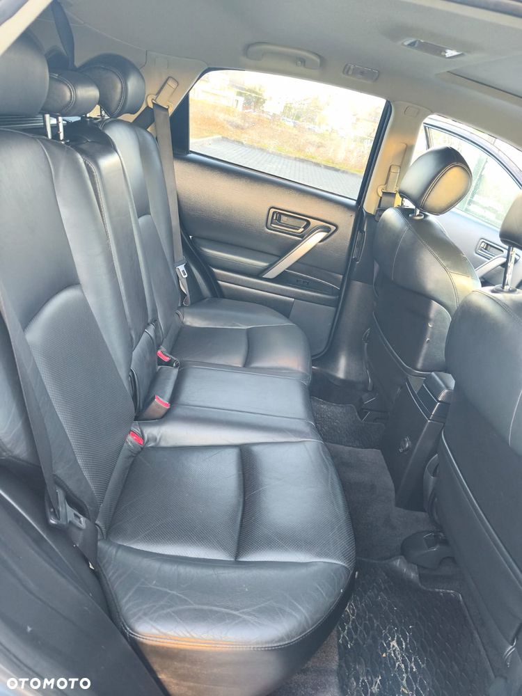 Infiniti FX - 5
